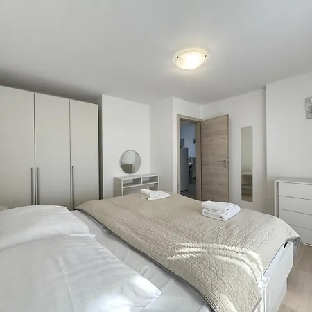 Flowers Medulin, Fucane 2 Appartamento *