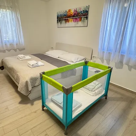 Flowers Medulin, Fucane 2 Apartman